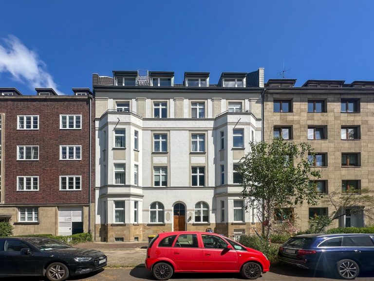 Immobilienangebot - Düsseldorf - Alle - Zoo: Jugendstilhaus - Traumhafter Ausblick gepaart mit effektiver Aufteilung im charmantem Haus!