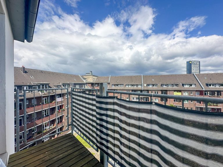 Immobilienangebot - Düsseldorf - Alle - Zoo: Jugendstilhaus - Traumhafter Ausblick gepaart mit effektiver Aufteilung im charmantem Haus!