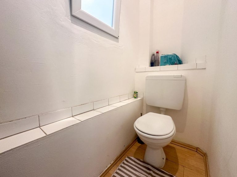 Immobilienangebot - Düsseldorf - Alle - Zoo: Jugendstilhaus - Traumhafter Ausblick gepaart mit effektiver Aufteilung im charmantem Haus!