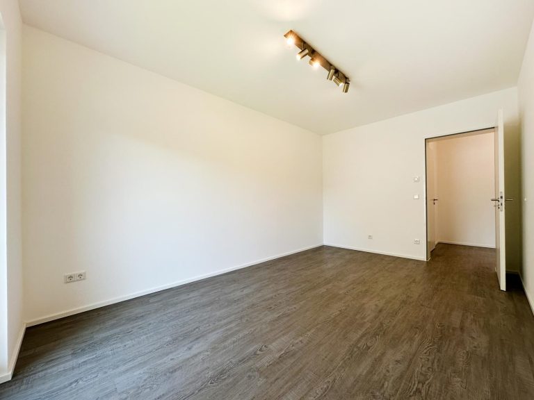 Immobilienangebot - Hilden - Alle - Hilden: Erstbezug in zentraler Lage - Energieeffizient, hochwertig und neu + TG-Stellplatz & Küche