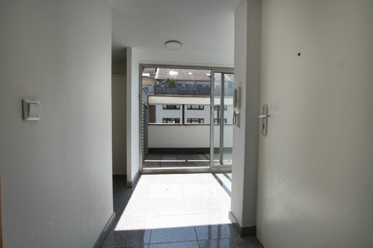 Immobilienangebot - Düsseldorf / Pempelfort - Alle - Pempelfort: einzigartige Galeriewohnung auf 3 Ebenen mit Aufzug & TG-Stellplatz in beliebter Lage