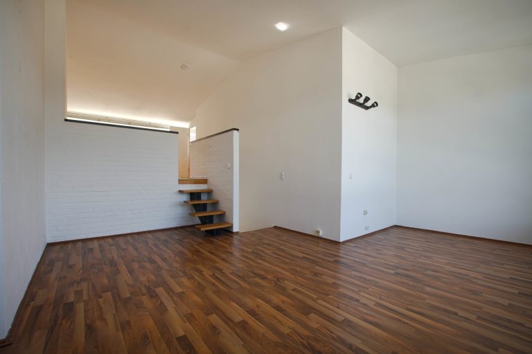 Immobilienangebot - Düsseldorf / Pempelfort - Alle - Pempelfort: einzigartige Galeriewohnung auf 3 Ebenen mit Aufzug & TG-Stellplatz in beliebter Lage
