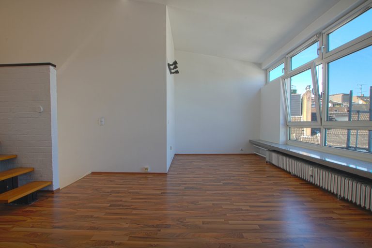 Immobilienangebot - Düsseldorf / Pempelfort - Alle - Pempelfort: einzigartige Galeriewohnung auf 3 Ebenen mit Aufzug & TG-Stellplatz in beliebter Lage