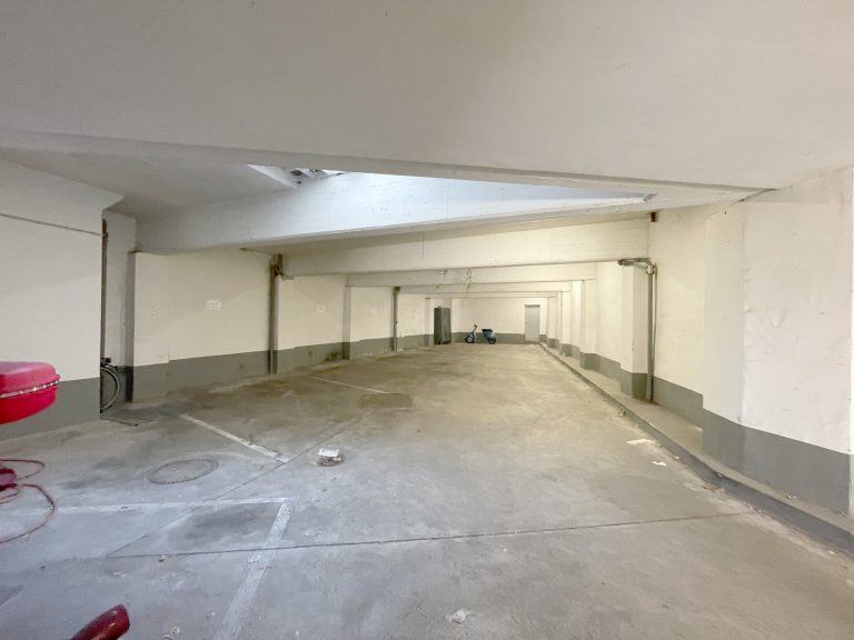 Immobilienangebot - Düsseldorf / Pempelfort - Alle - Pempelfort: einzigartige Galeriewohnung auf 3 Ebenen mit Aufzug & TG-Stellplatz in beliebter Lage