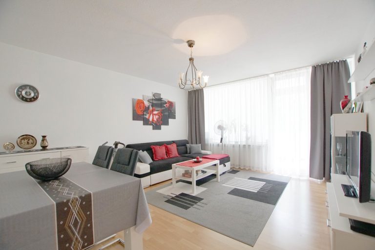 Immobilienangebot - Ratingen - Alle - Ratingen: helle 2-Zimmerwohnung mit Süd-Balkon und Garagenstellplatz