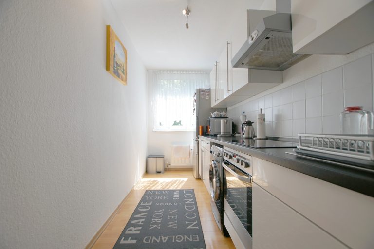 Immobilienangebot - Ratingen - Alle - Ratingen: helle 2-Zimmerwohnung mit Süd-Balkon und Garagenstellplatz