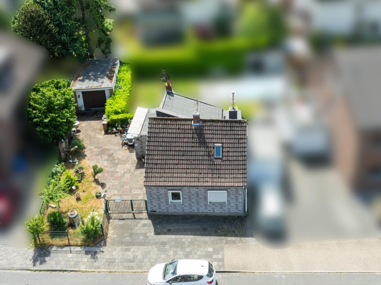 Immobilienangebot - Ratingen / Lintorf - Alle - Ratingen-Lintorf: Ihre Vision in Toplage - Sanierung, Neubau oder Invest