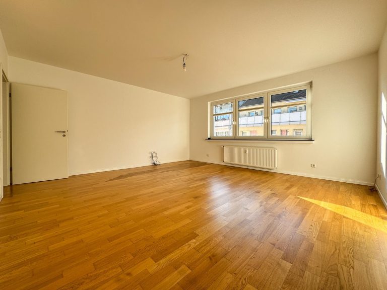 Immobilienangebot - Düsseldorf / Unterbilk - Alle - Unterbilk: Stadtleben trifft Wohnkomfort - Stilvolle Wohnung mit Balkon & Extra-Raum