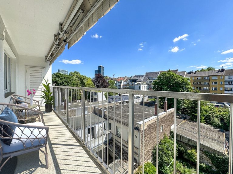 Immobilienangebot - Düsseldorf / Unterbilk - Alle - Unterbilk: Stadtleben trifft Wohnkomfort - Stilvolle Wohnung mit Balkon & Extra-Raum