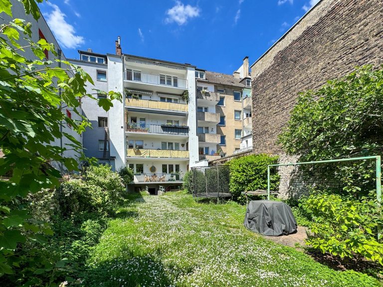 Immobilienangebot - Düsseldorf / Unterbilk - Alle - Unterbilk: Stadtleben trifft Wohnkomfort - Stilvolle Wohnung mit Balkon & Extra-Raum