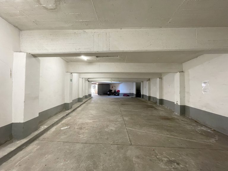 Immobilienangebot - Düsseldorf / Pempelfort - Alle - Pempelfort: einzigartige Galeriewohnung auf 3 Ebenen mit Aufzug & TG-Stellplatz in beliebter Lage