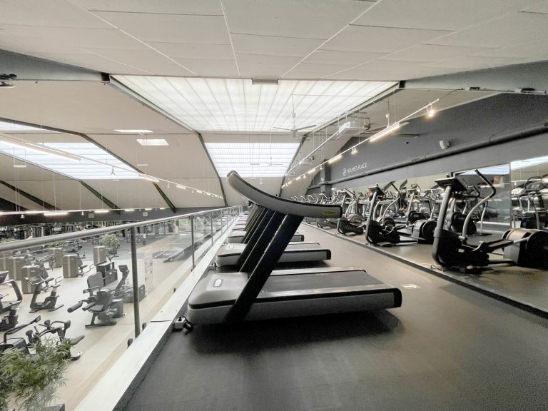 Immobilienangebot - Düsseldorf / Lörick - Alle - Lörick: langfristig vermietetes Fitnessstudio in guter Lage