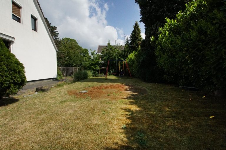 Immobilienangebot - Düsseldorf - Alle - Vogelsiedlung Unterrath: Top Lage mit Gestaltungsfreiheit – Sanierung, Neubau oder Invest!