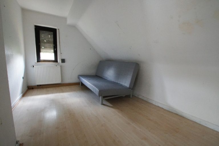 Immobilienangebot - Düsseldorf - Alle - Vogelsiedlung Unterrath: Top Lage mit Gestaltungsfreiheit – Sanierung, Neubau oder Invest!