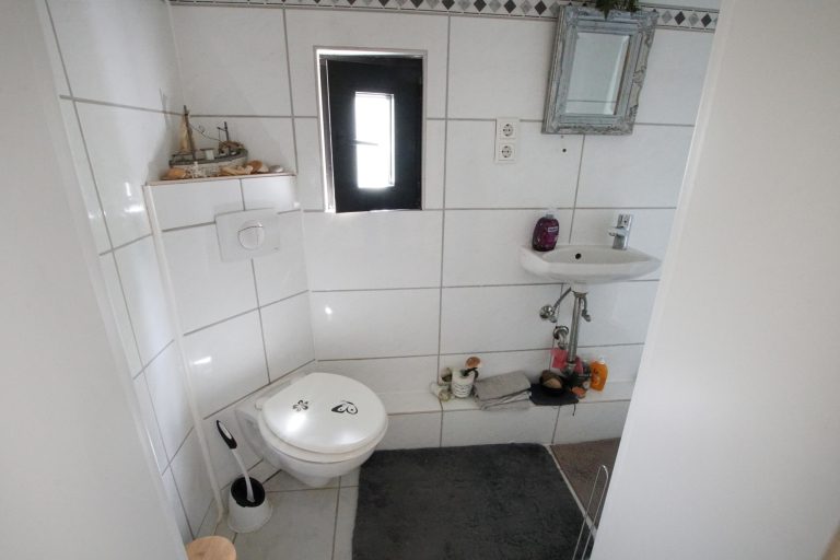 Immobilienangebot - Düsseldorf - Alle - Vogelsiedlung Unterrath: Top Lage mit Gestaltungsfreiheit – Sanierung, Neubau oder Invest!