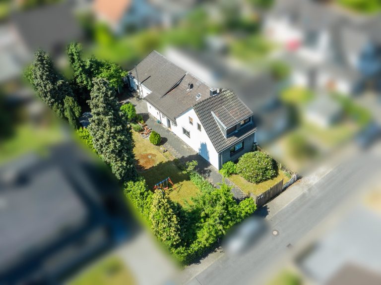 Immobilienangebot - Düsseldorf - Alle - Vogelsiedlung Unterrath: Top Lage mit Gestaltungsfreiheit – Sanierung, Neubau oder Invest!