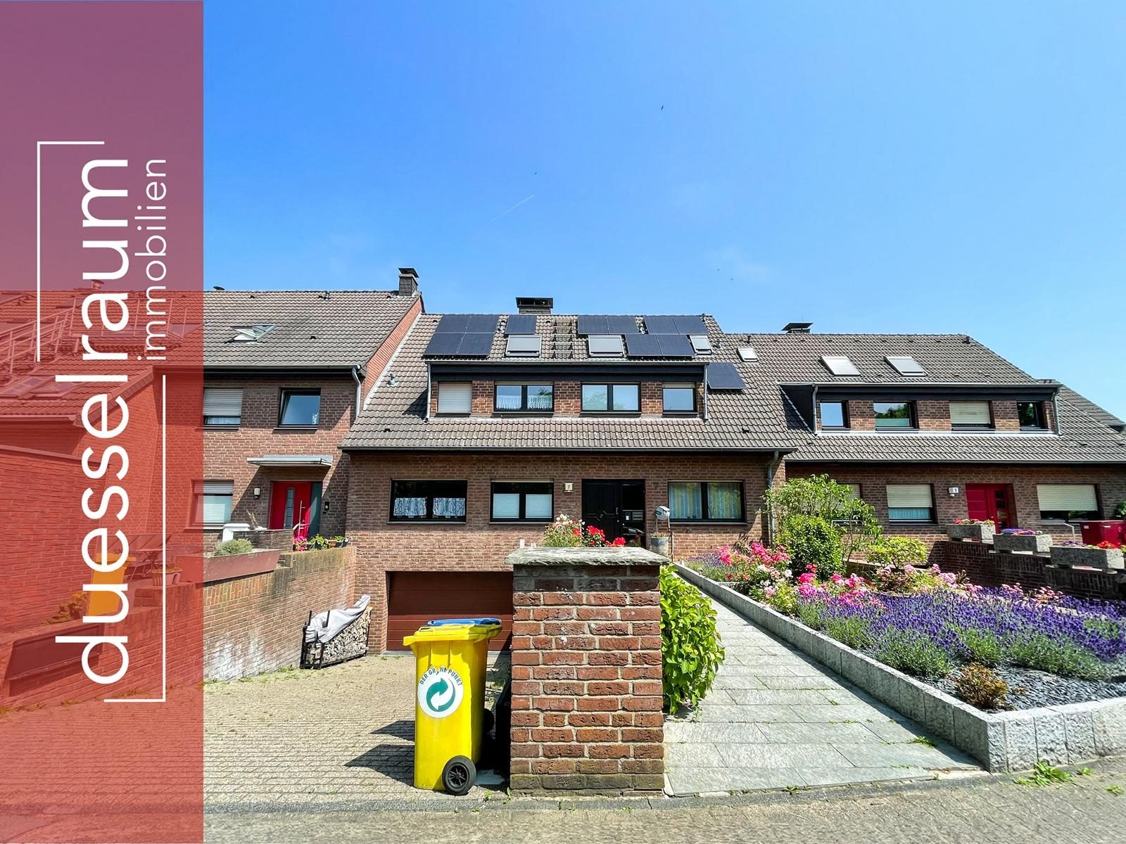 Immobilienangebot - Düsseldorf - Alle - Wersten: Herrlich aufgeteilte Wohnung im Zweifamilienhaus in ruhiger Lage - Balkon und EBK inklusive