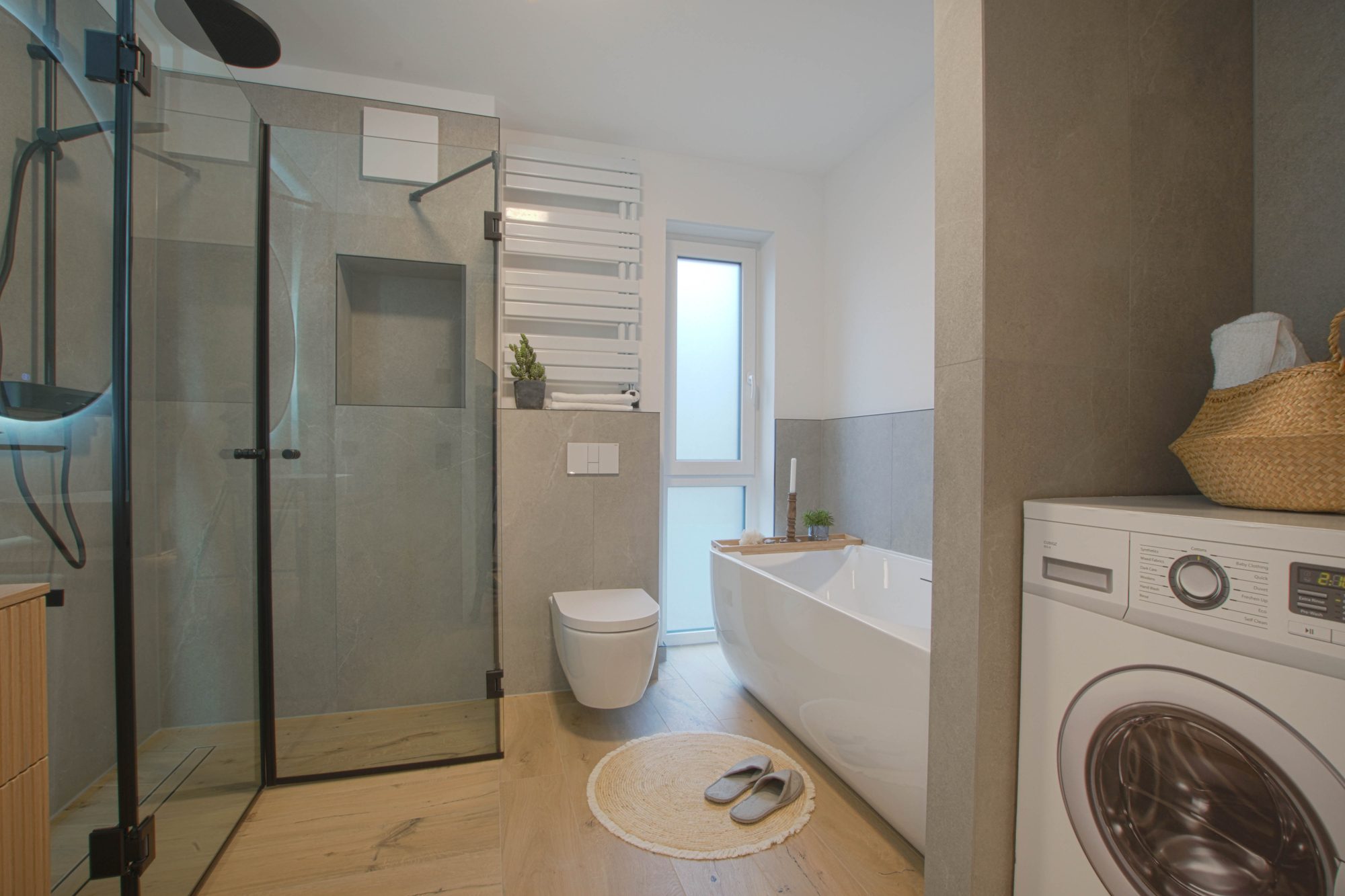 Immobilienangebot - Düsseldorf - Alle - Düsseldorf-Unterbach: Exklusive Penthousewohnung mit Südwestbalkon!