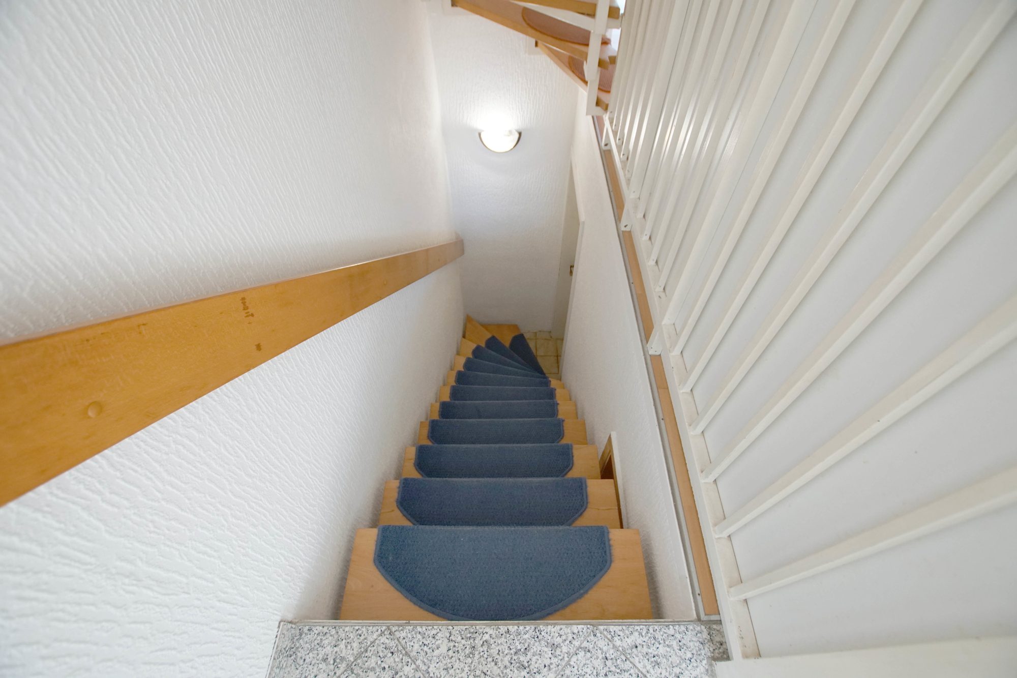 Immobilienangebot - Düsseldorf - Alle - Düsseldorf-Lichtenbroich: gepflegtes Reihenmittelhaus mit Garten und Garage in ruhiger Lage