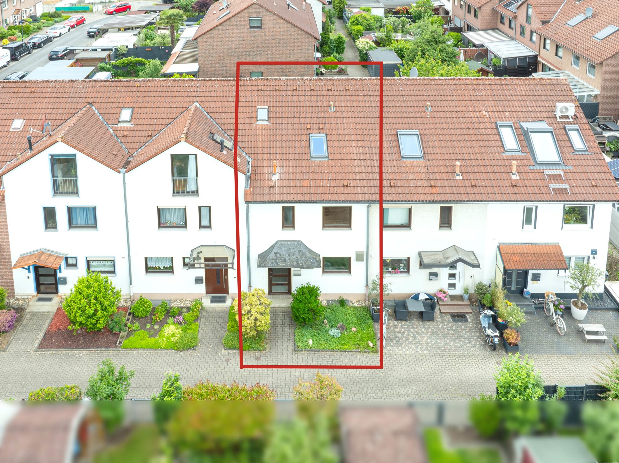 Immobilienangebot - Düsseldorf - Alle - Düsseldorf-Lichtenbroich: gepflegtes Reihenmittelhaus mit Garten und Garage in ruhiger Lage