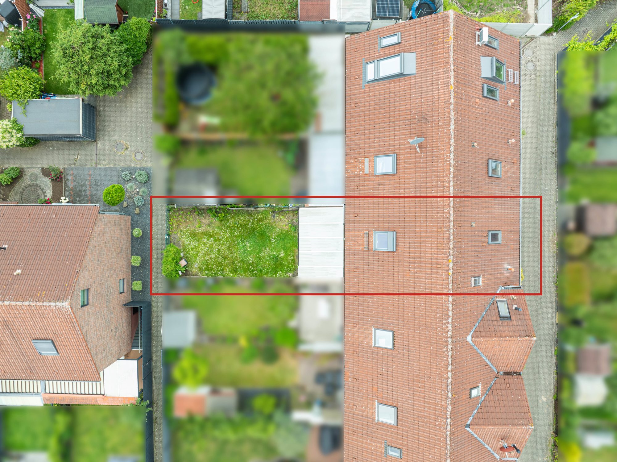 Immobilienangebot - Düsseldorf - Alle - Düsseldorf-Lichtenbroich: gepflegtes Reihenmittelhaus mit Garten und Garage in ruhiger Lage