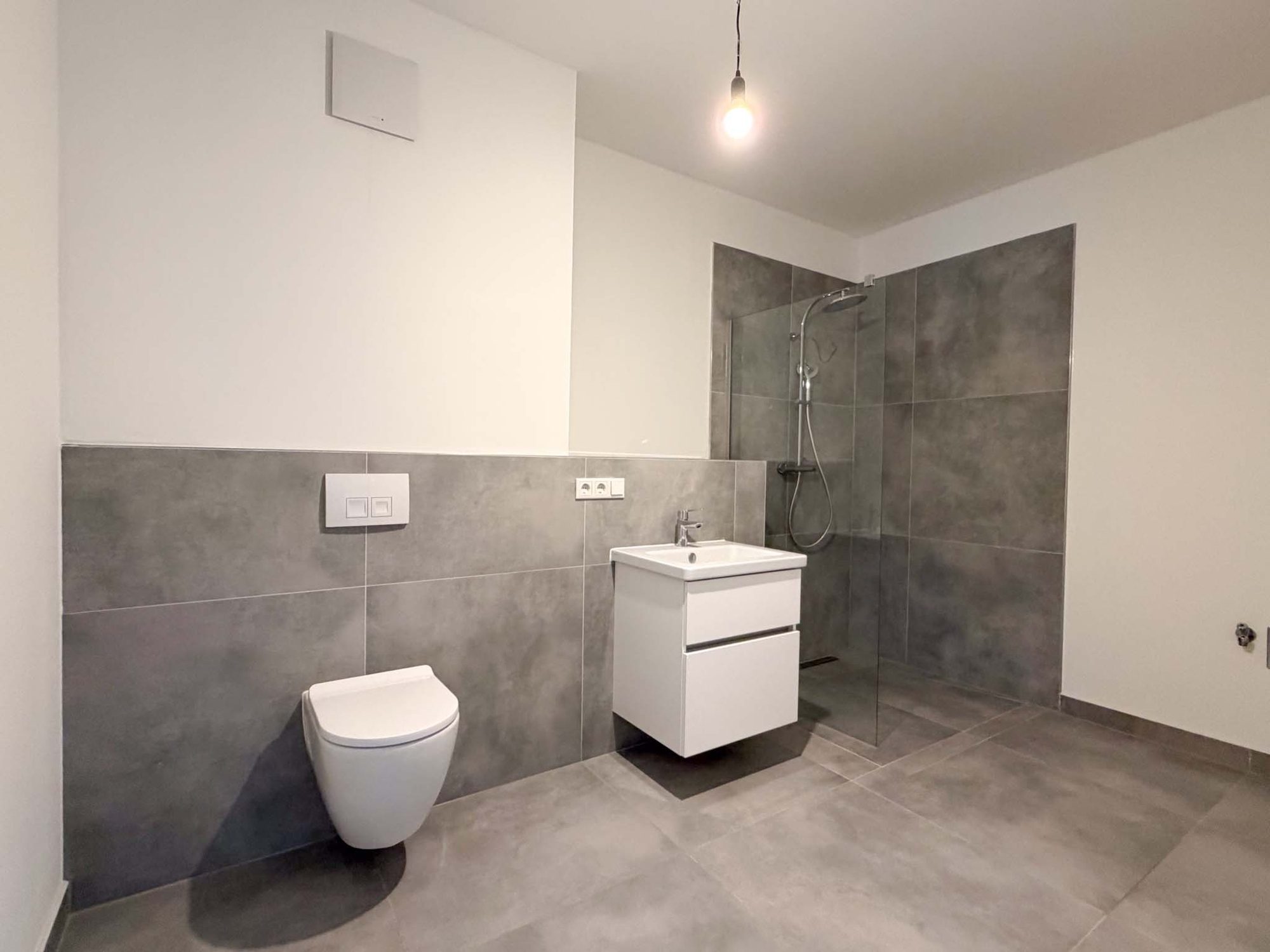 Immobilienangebot - Düsseldorf / Stadtmitte - Alle - Erstbezug! Exklusive 3-Zimmer-Wohnung im 4. OG – hochwertiger Neubau in Stadtmitte