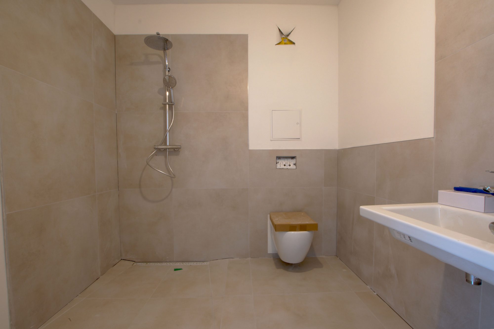 Immobilienangebot - Düsseldorf / Stadtmitte - Alle - Erstbezug! Exklusive 3-Zimmer-Wohnung im 5. OG – hochwertiger Neubau in Stadtmitte