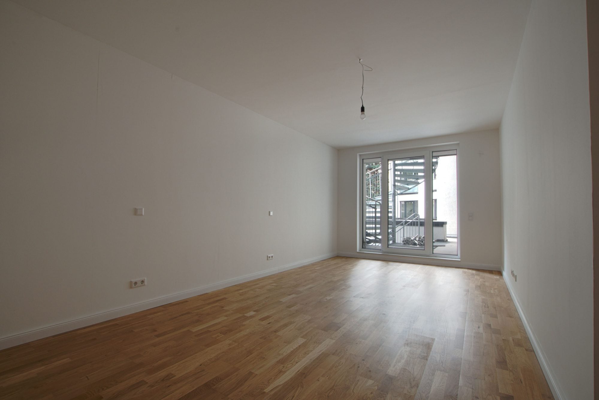 Immobilienangebot - Düsseldorf / Stadtmitte - Alle - Erstbezug! Exklusive 3-Zimmer-Wohnung im 3. OG mit Terrasse – hochwertiger Neubau in Stadtmitte