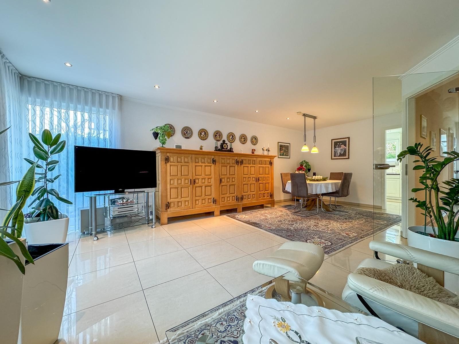 Immobilienangebot - Ratingen / Lintorf - Alle - Ratingen Lintorf: Wo aus einem Haus ein Zuhause wird – Raum für Familie und Geborgenheit