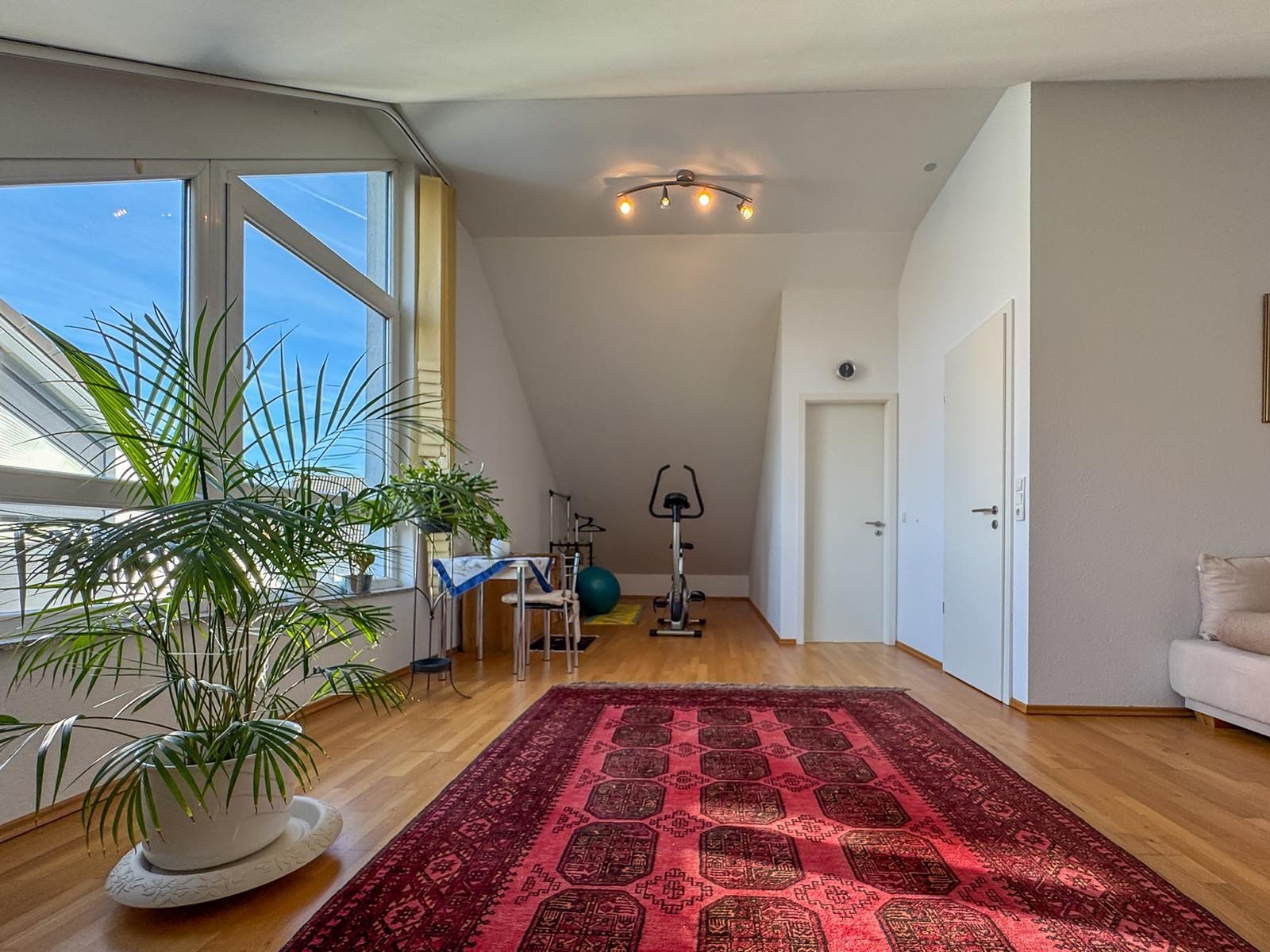 Immobilienangebot - Ratingen / Lintorf - Alle - Ratingen Lintorf: Wo aus einem Haus ein Zuhause wird – Raum für Familie und Geborgenheit