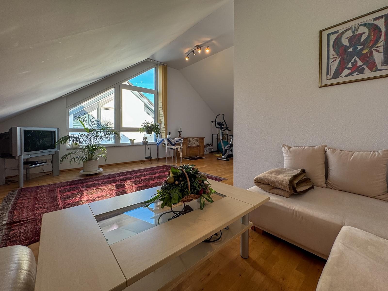 Immobilienangebot - Ratingen / Lintorf - Alle - Ratingen Lintorf: Wo aus einem Haus ein Zuhause wird – Raum für Familie und Geborgenheit