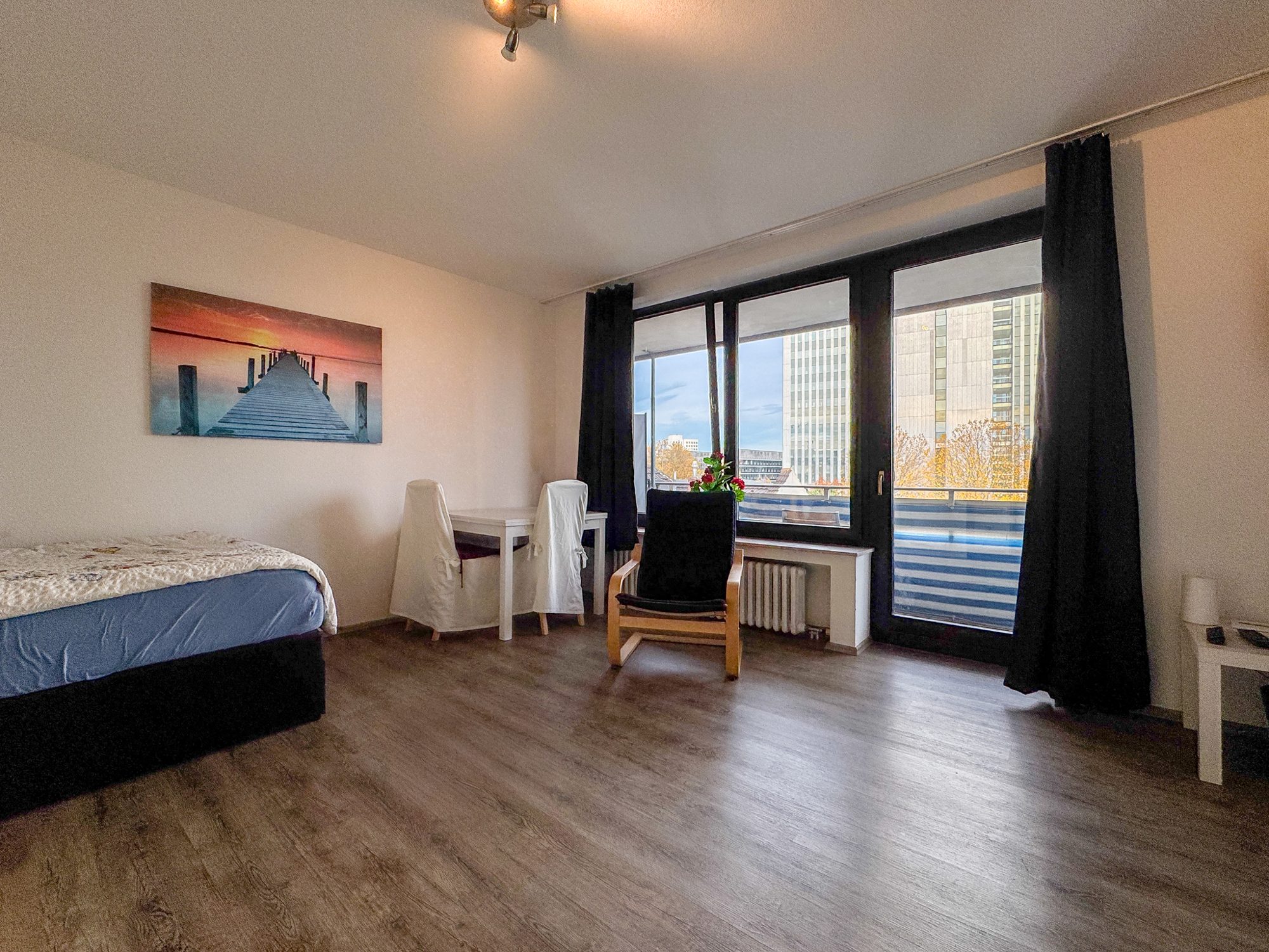 Immobilienangebot - Düsseldorf - Alle - Unterbilk: Charmantes Apartment mit TG-Stellplatz, voll möbliert zur sofortigen Nutzung frei.