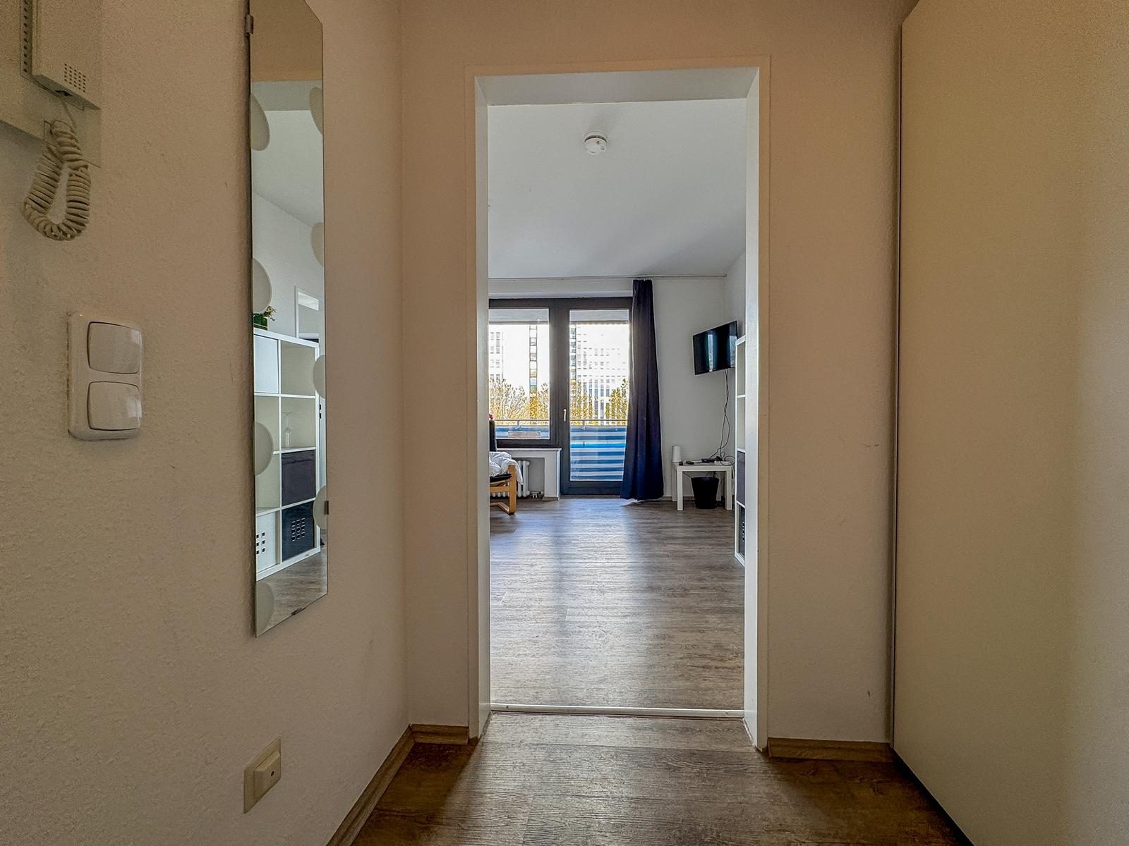 Immobilienangebot - Düsseldorf - Alle - Unterbilk: Charmantes Apartment mit TG-Stellplatz, voll möbliert zur sofortigen Nutzung frei.