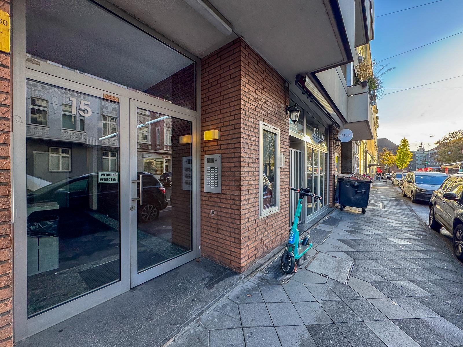 Immobilienangebot - Düsseldorf - Alle - Unterbilk: Charmantes Apartment mit TG-Stellplatz, voll möbliert zur sofortigen Nutzung frei.
