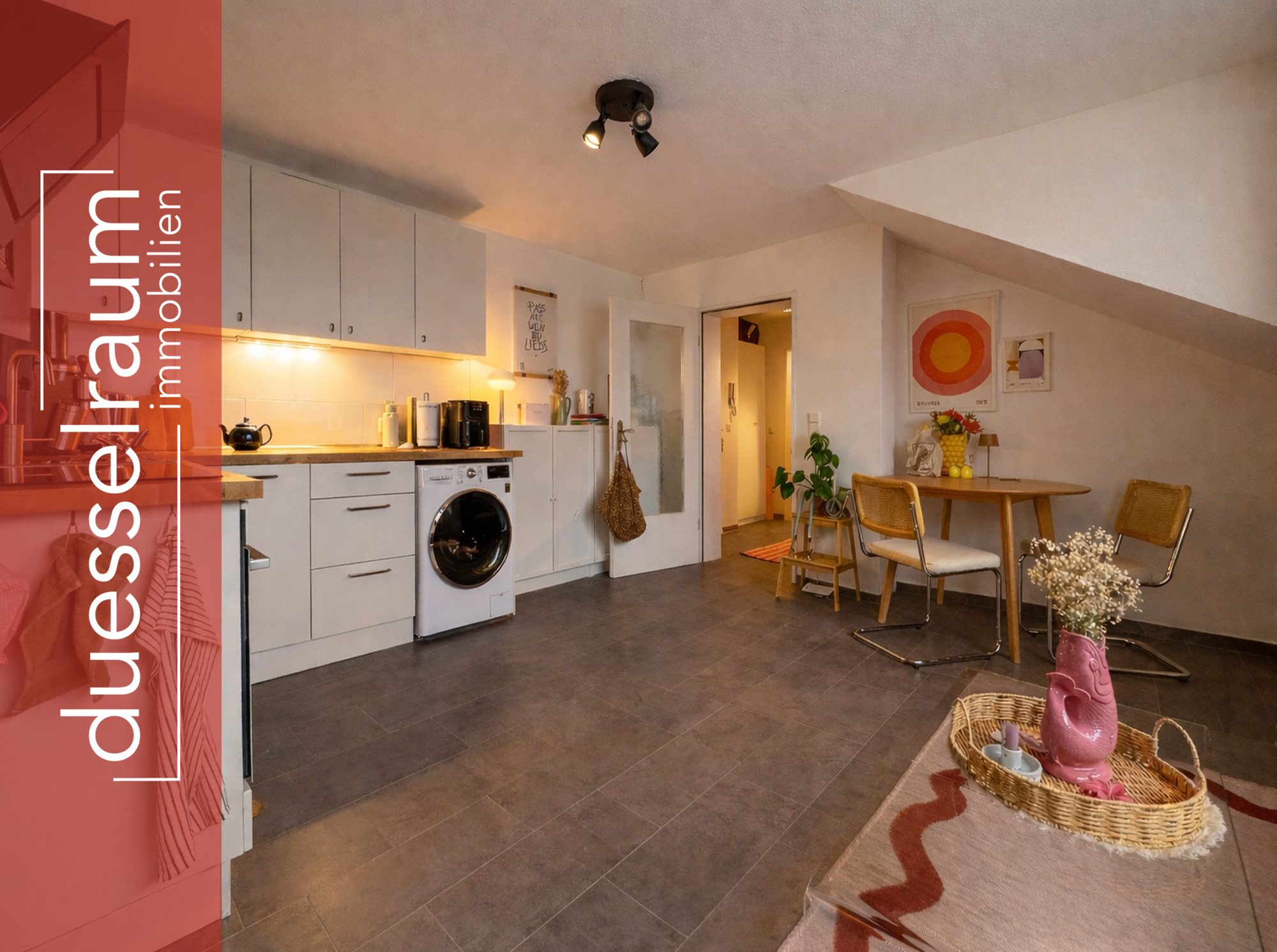 Immobilienangebot - Düsseldorf - Alle - Unterbilk: 2 Zimmer Dachgeschosswohnung - modern und gut vermietet