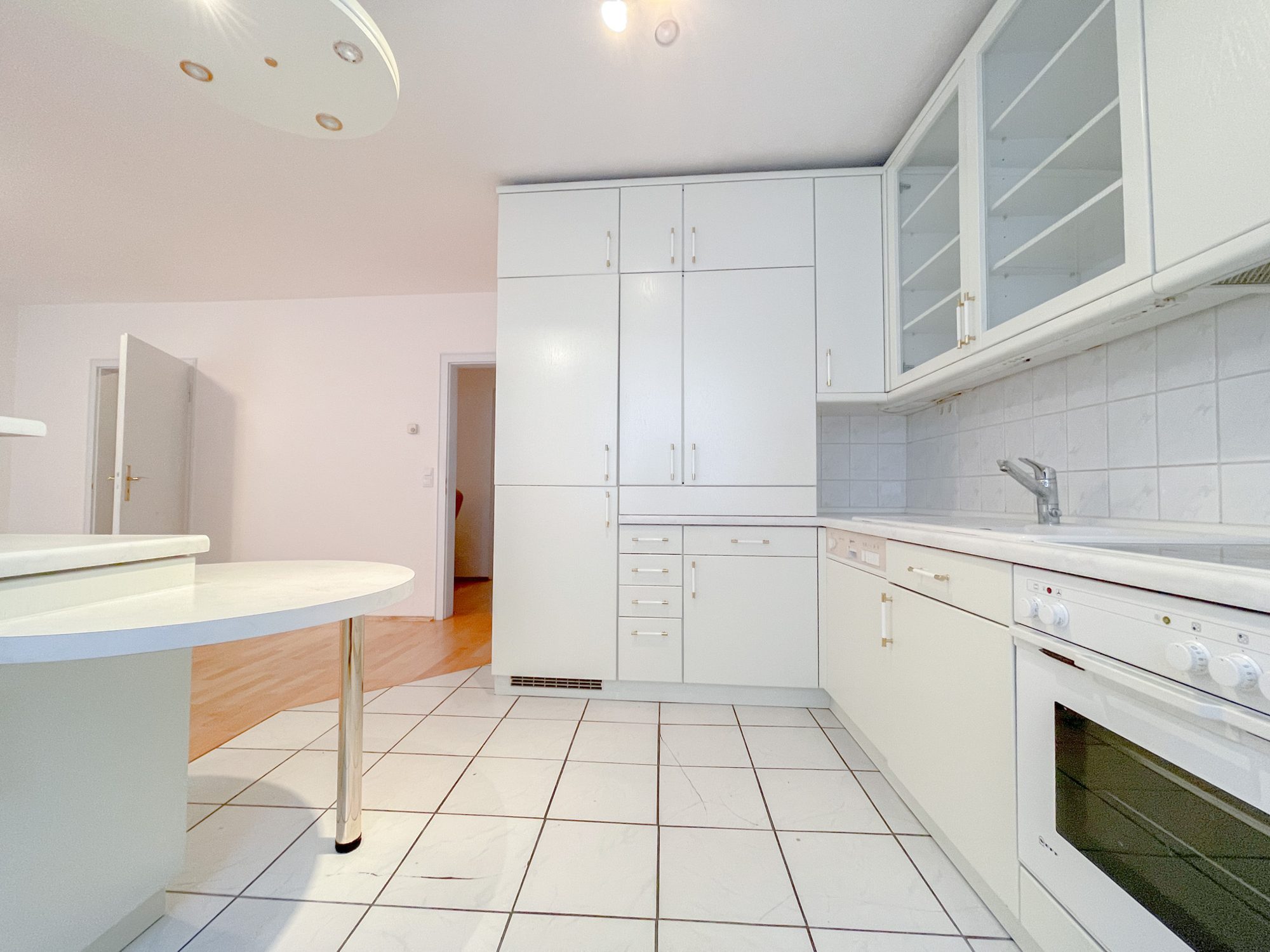 Immobilienangebot - Düsseldorf - Alle - Friedrichstadt: attraktives Wohnungspaket im Herzen von Düsseldorf - 2 Einheiten mit viel Potenzial
