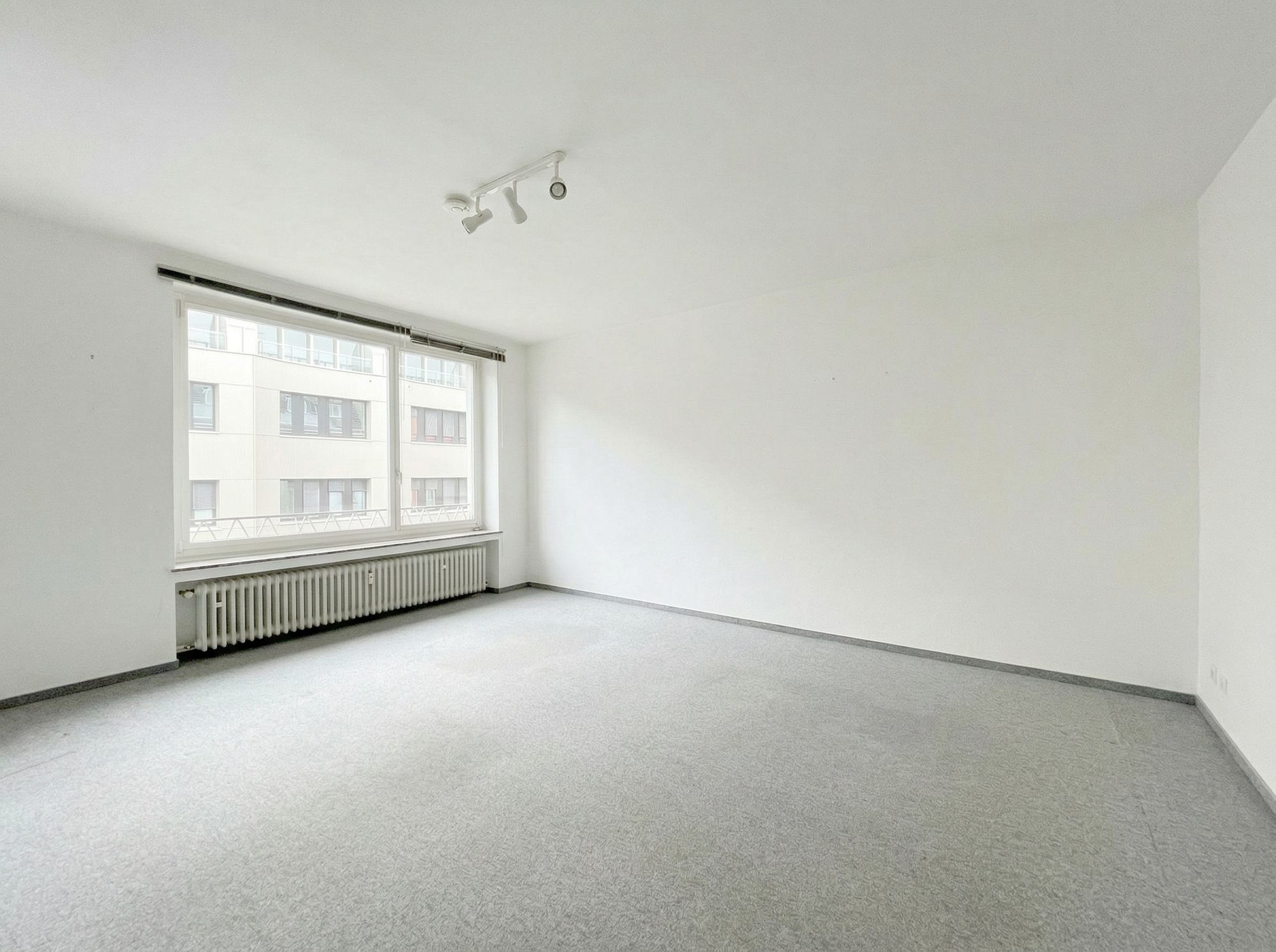 Immobilienangebot - Düsseldorf - Alle - Friedrichstadt: attraktives Wohnungspaket im Herzen von Düsseldorf - 2 Einheiten mit viel Potenzial