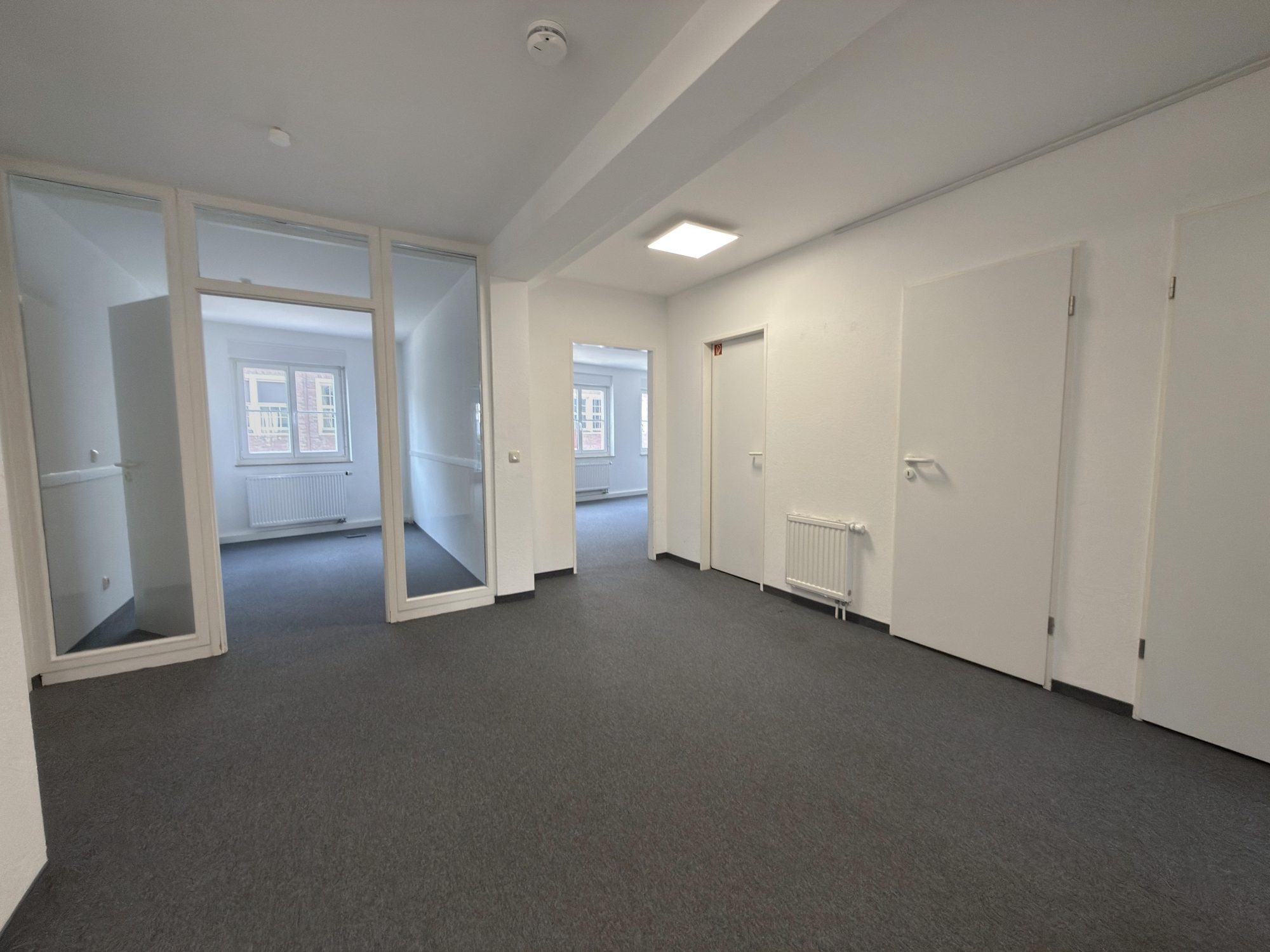 Immobilienangebot - Düsseldorf - Alle - Arbeiten, wo Düsseldorf lebt – Bürofläche mit ca. 221 m² Nutzfläche im Herzen der Altstadt!