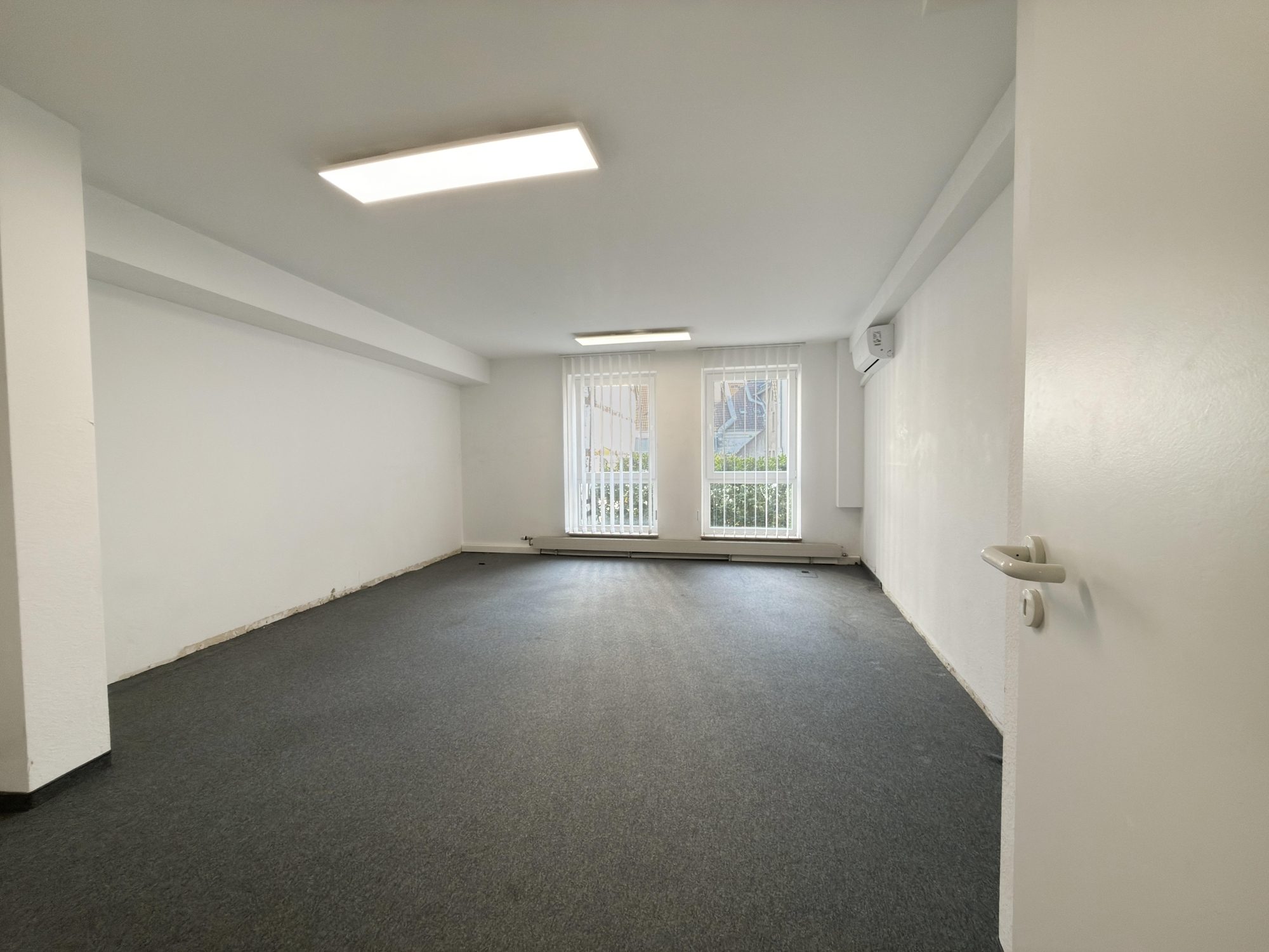Immobilienangebot - Düsseldorf - Alle - Arbeiten, wo Düsseldorf lebt – Bürofläche mit ca. 221 m² Nutzfläche im Herzen der Altstadt!