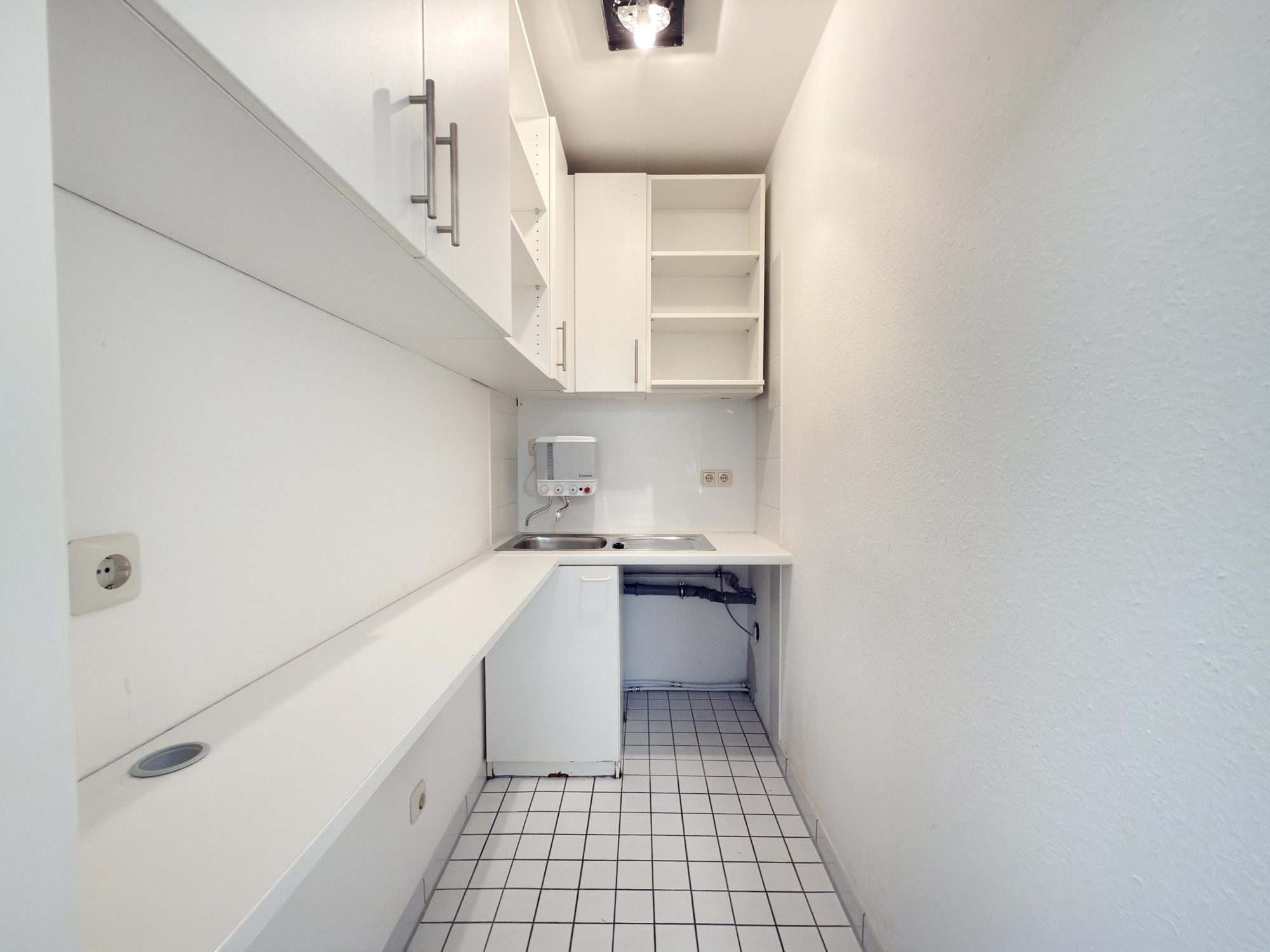Immobilienangebot - Düsseldorf - Alle - Arbeiten, wo Düsseldorf lebt – Bürofläche mit ca. 221 m² Nutzfläche im Herzen der Altstadt!