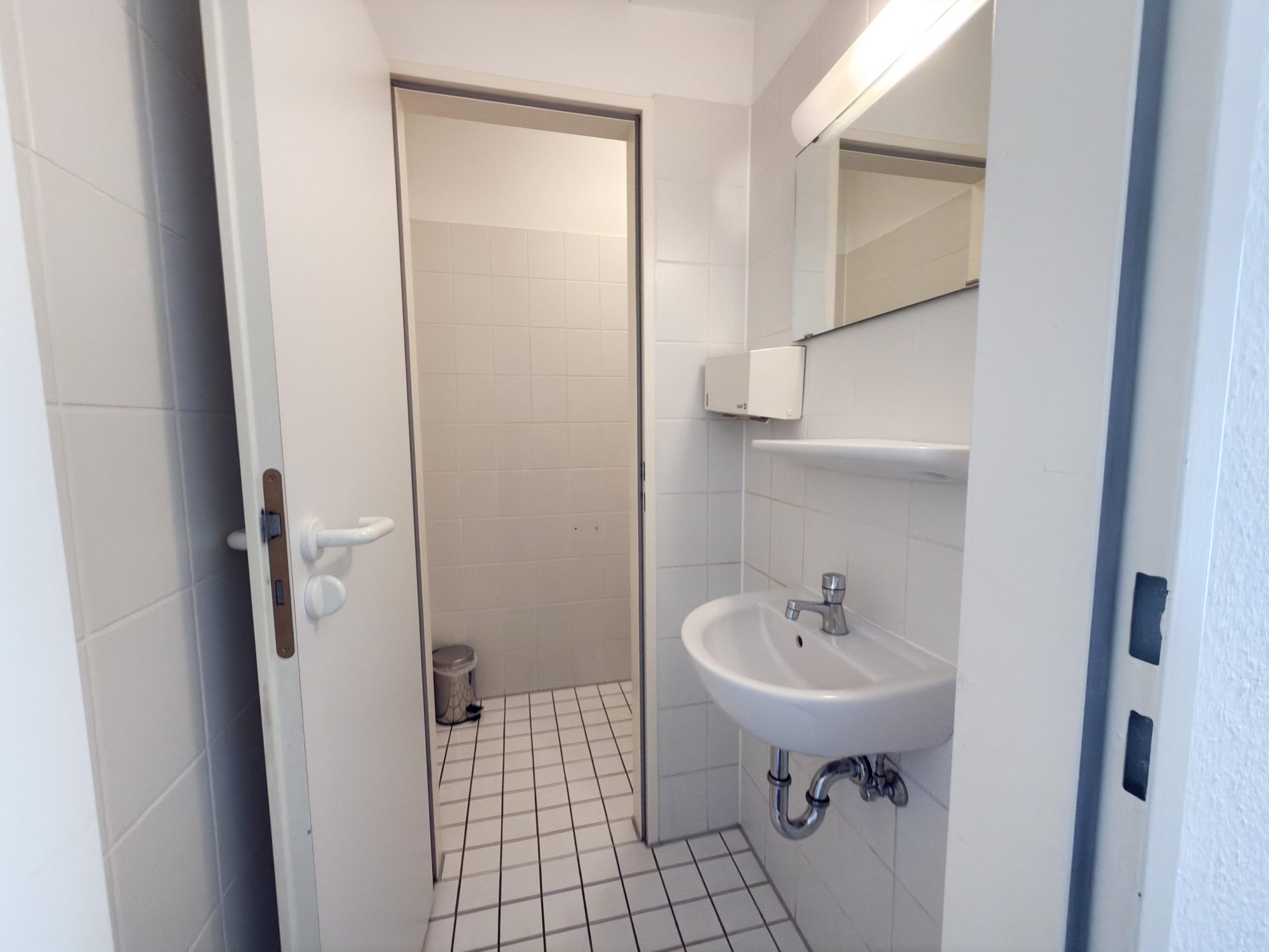 Immobilienangebot - Düsseldorf - Alle - Arbeiten, wo Düsseldorf lebt – Bürofläche mit ca. 221 m² Nutzfläche im Herzen der Altstadt!