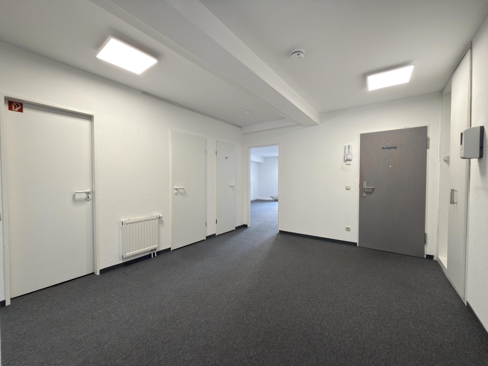 Immobilienangebot - Düsseldorf - Alle - Arbeiten, wo Düsseldorf lebt – Bürofläche mit ca. 221 m² Nutzfläche im Herzen der Altstadt!