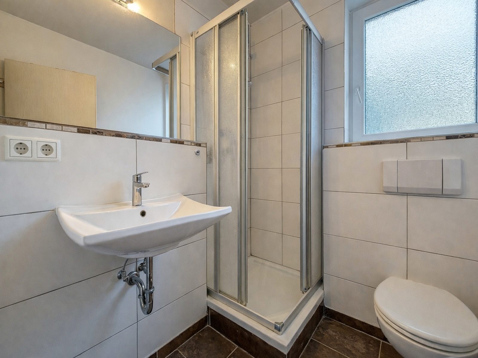 Immobilienangebot - Düsseldorf / Derendorf - Alle - Derendorf: 2-Zimmer-Wohnung mit Balkon und Tiefgarage – ideal für Eigennutzer oder Investoren