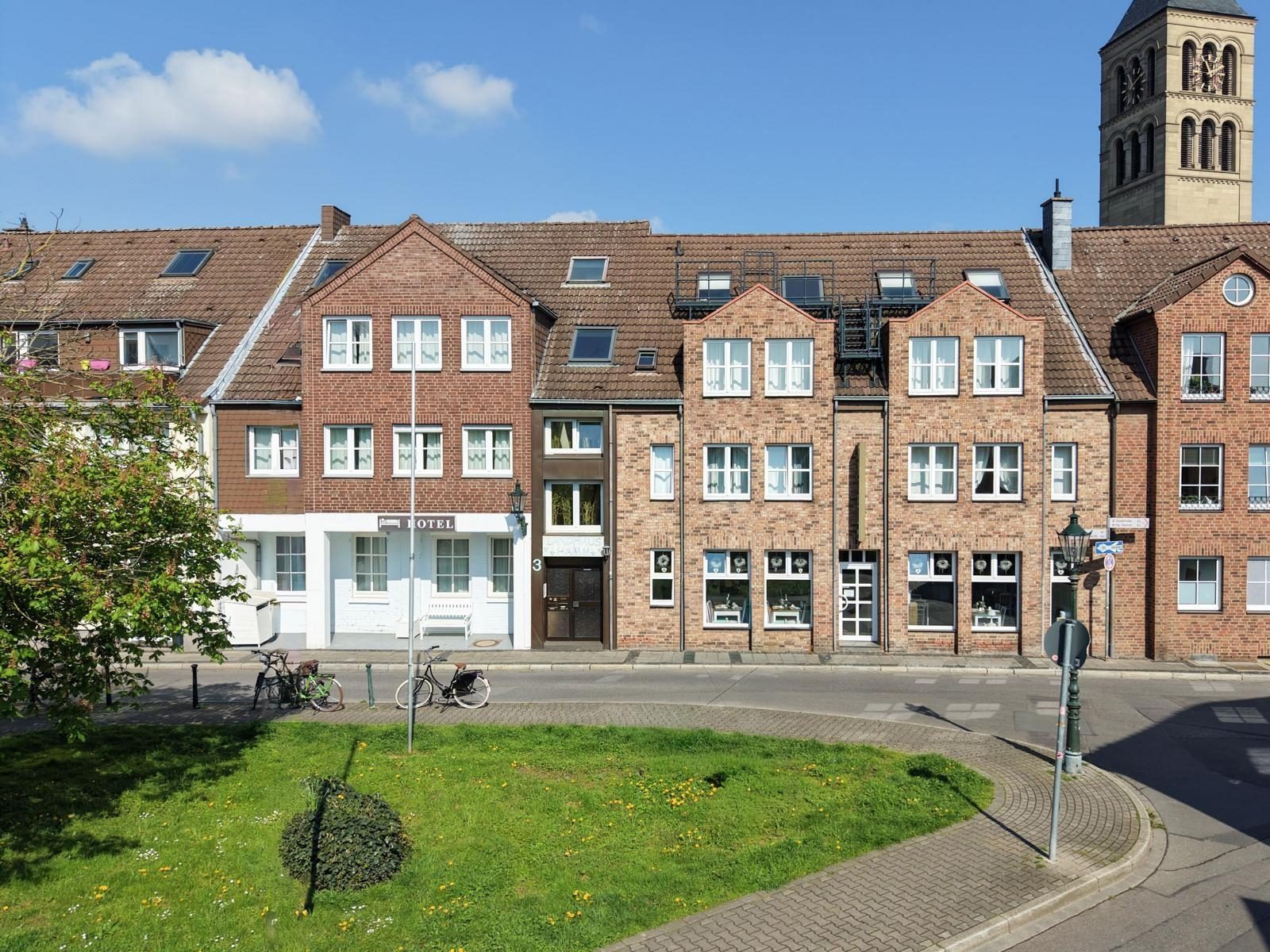 Immobilienangebot - Düsseldorf / Hamm - Alle - Düsseldorf-Hamm: Micro-Living Investment - Immobilie in Rheinnähe mit diversen Umnutzungspotenzialen