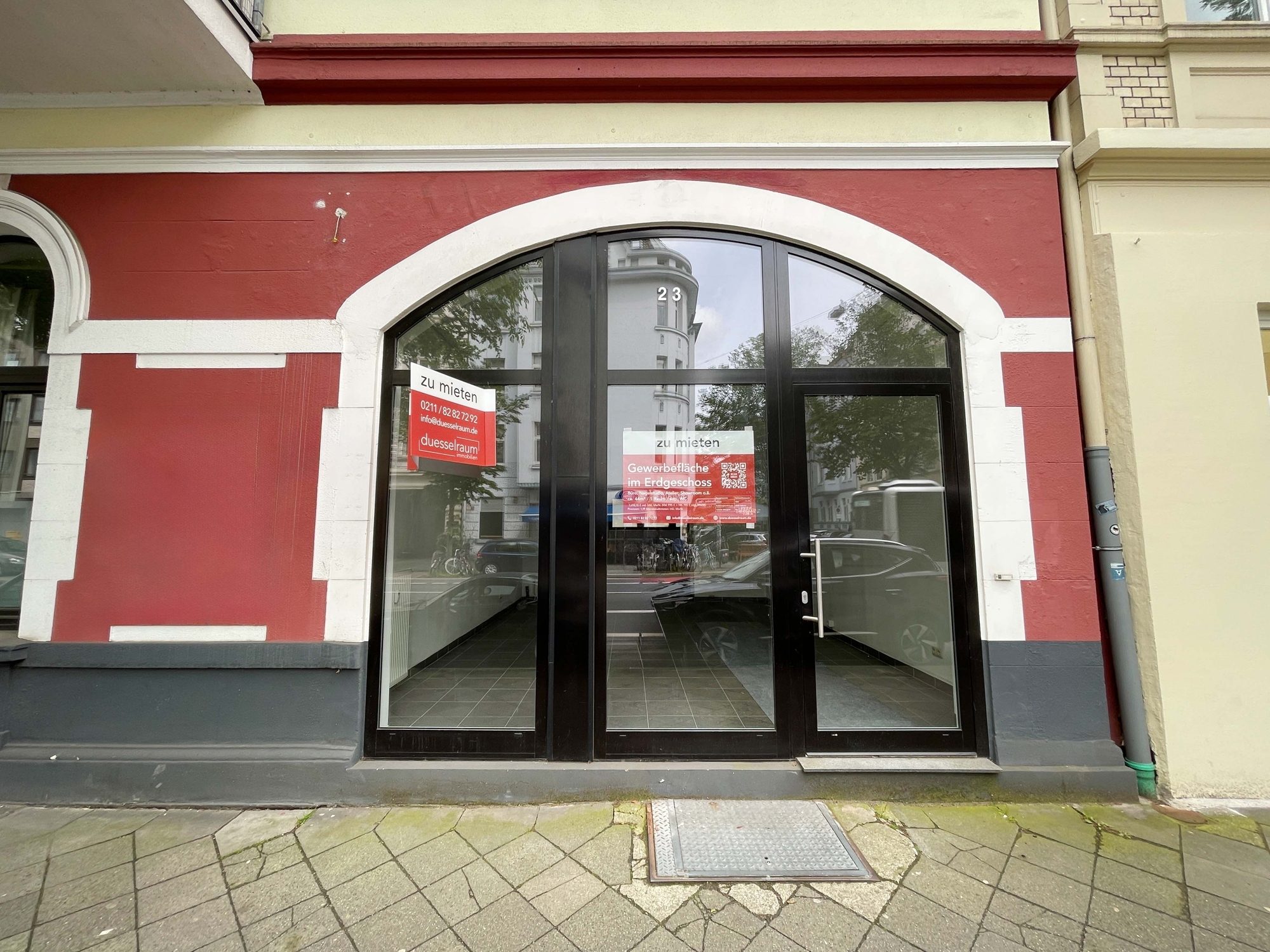 Immobilienangebot - Düsseldorf - Alle - Friedrichstadt: moderne Laden- oder Bürofläche im prachtvollen Jugendstilhaus in guter Lage!