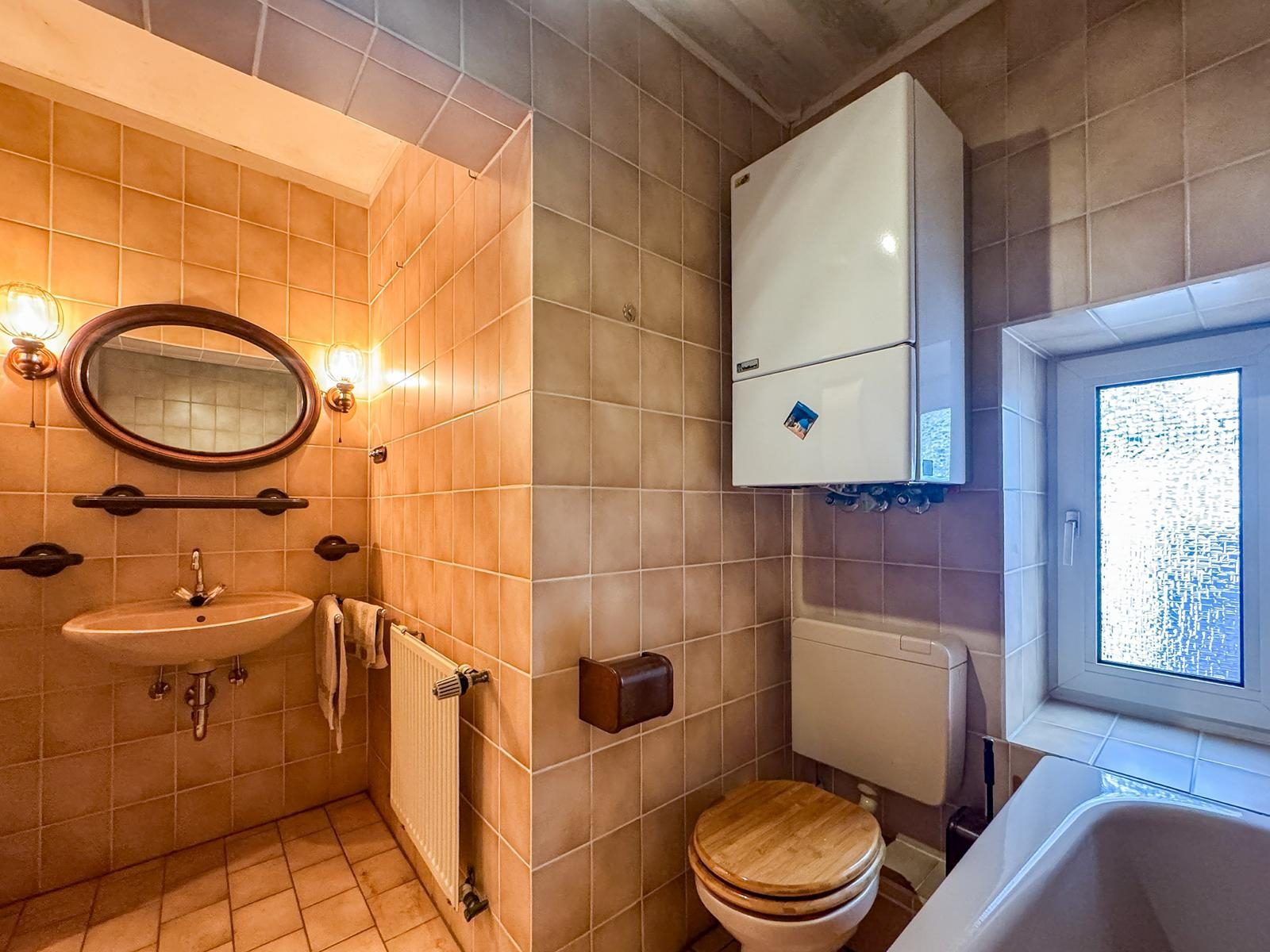 Immobilienangebot - Düsseldorf / Derendorf - Alle - Derendorf: Ihr neues Zuhause mit Gartenidylle – individuelle 2-Ebenen-Wohnung mit Potenzial
