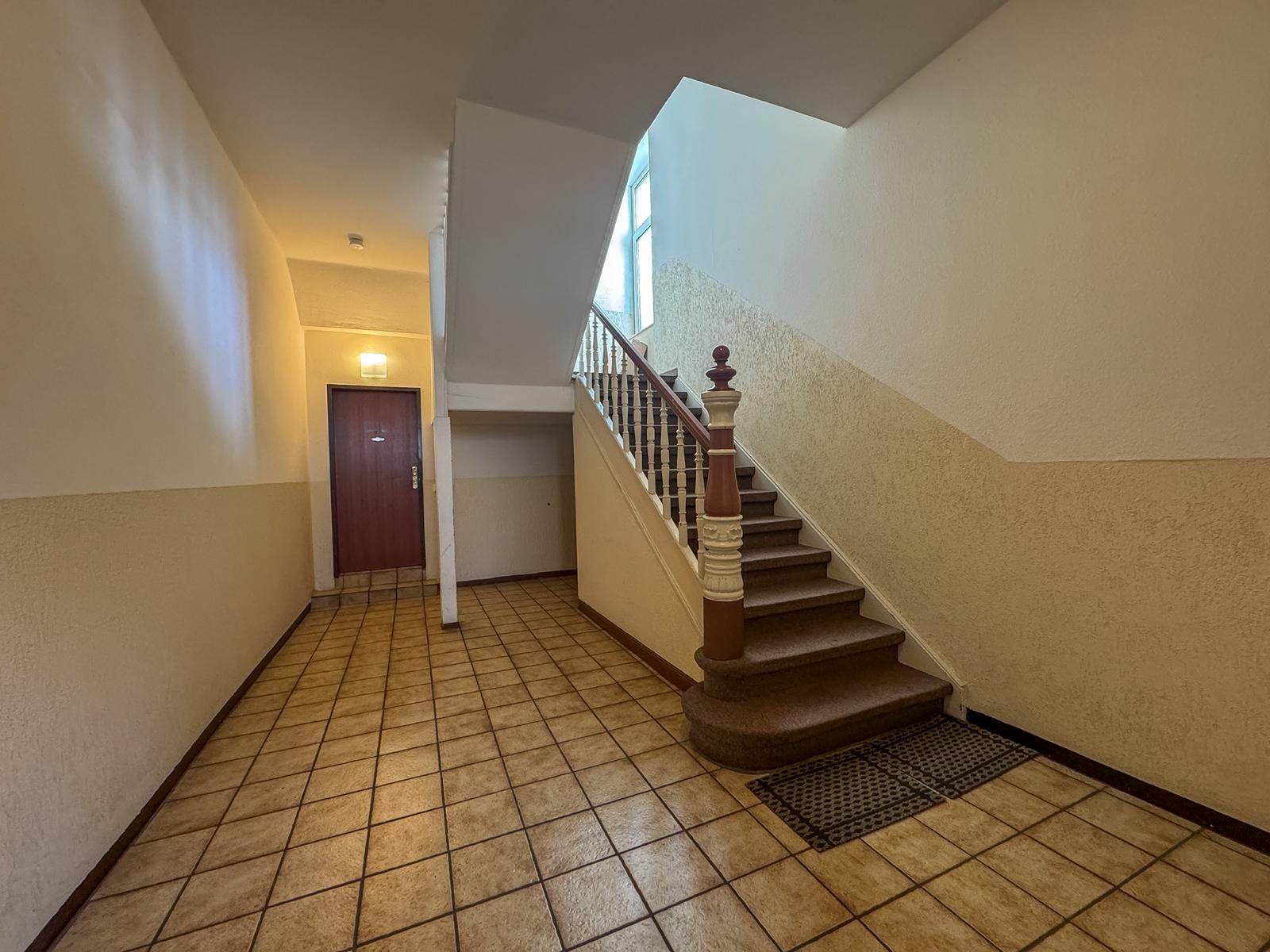 Immobilienangebot - Düsseldorf / Derendorf - Alle - Derendorf: Ihr neues Zuhause mit Gartenidylle – individuelle 2-Ebenen-Wohnung mit Potenzial