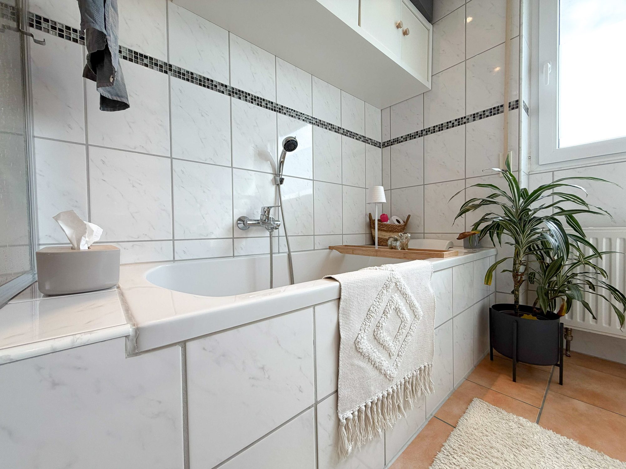 Immobilienangebot - Düsseldorf - Alle - Düsseldorf-Rath: Attraktive 3-Zimmer Renditeimmobilie mit zwei Balkonen und Eigennutzungsoption!