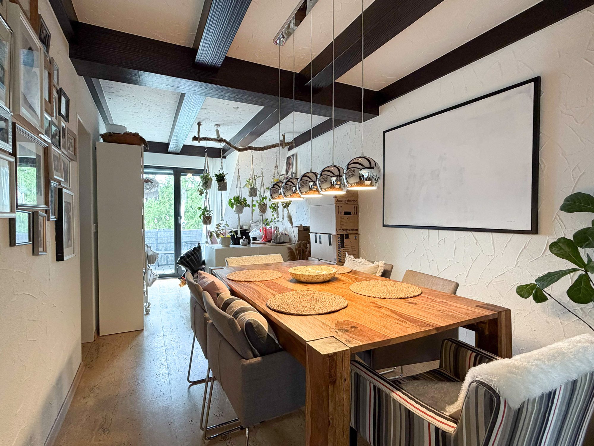 Immobilienangebot - Düsseldorf - Alle - Düsseldorf-Rath: Attraktive 3-Zimmer Renditeimmobilie mit zwei Balkonen und Eigennutzungsoption!