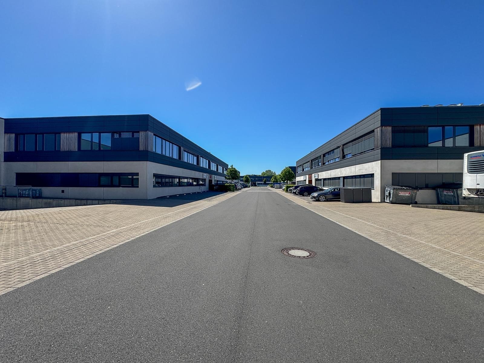 Immobilienangebot - Düsseldorf / Flingern Süd - Alle - Flingern Süd: Hochwertige Gewerbeeinheit mit Halle & Büros – flexibel nutzbar auf 861 m²